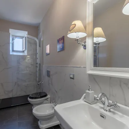 Charming 2 Bedroom In Apartamento *