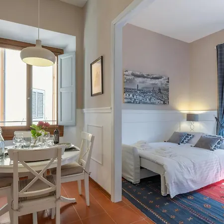 Apartamento Charming 2 Bedroom In